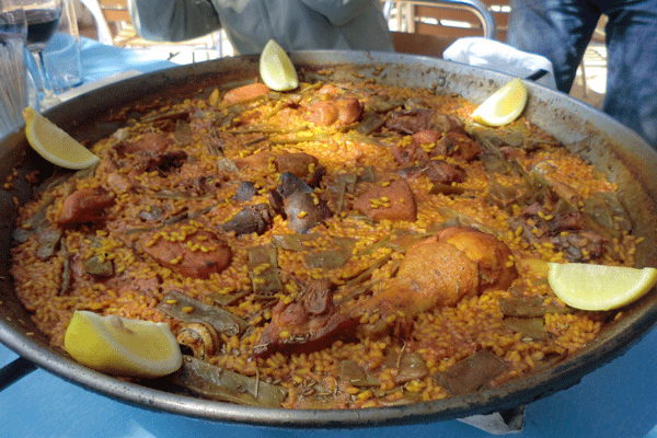paella-valenciana-amigos.gif